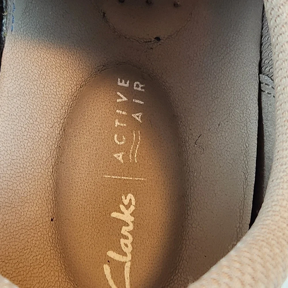 Clarks puxton leather